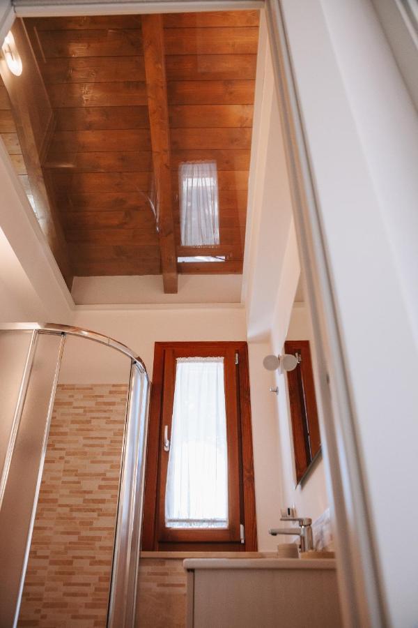 Magnolia Rooms Civitavecchia Eksteriør bilde