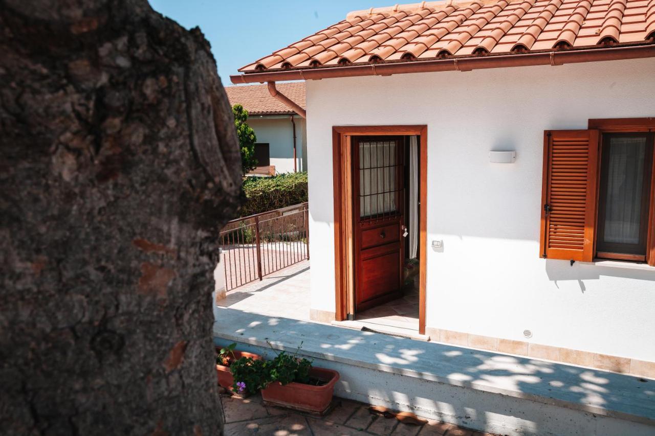 Magnolia Rooms Civitavecchia Eksteriør bilde
