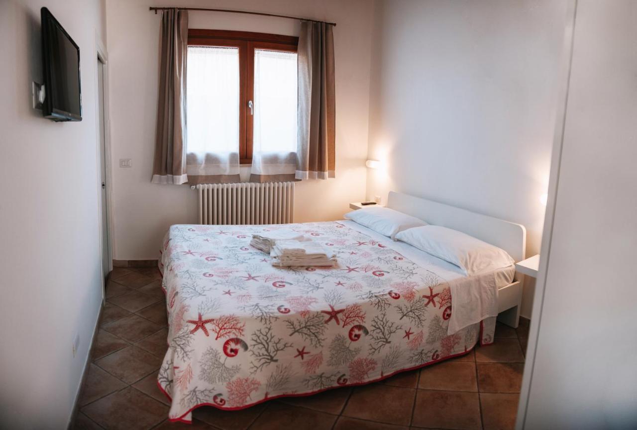 Magnolia Rooms Civitavecchia Eksteriør bilde